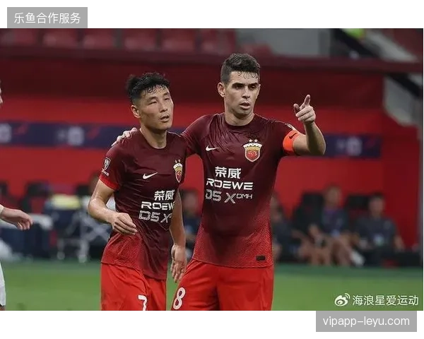 上海海港主帅尝试全新战术体系,激活奥斯卡与武磊的进攻组合 上海海港主帅尝试全新战术体系,激活奥斯卡与武磊的进攻组合
